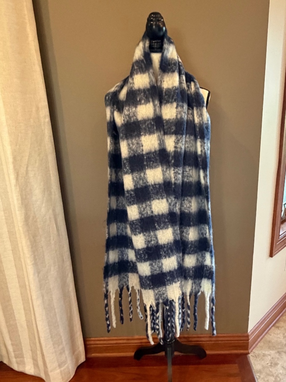 Aerie Oversized Comfy Soft Cream & Navy Checkered Scarf